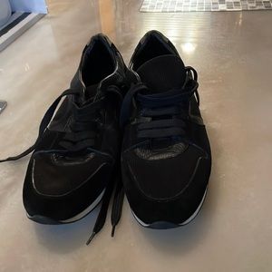 Burberry sneakers authentic.